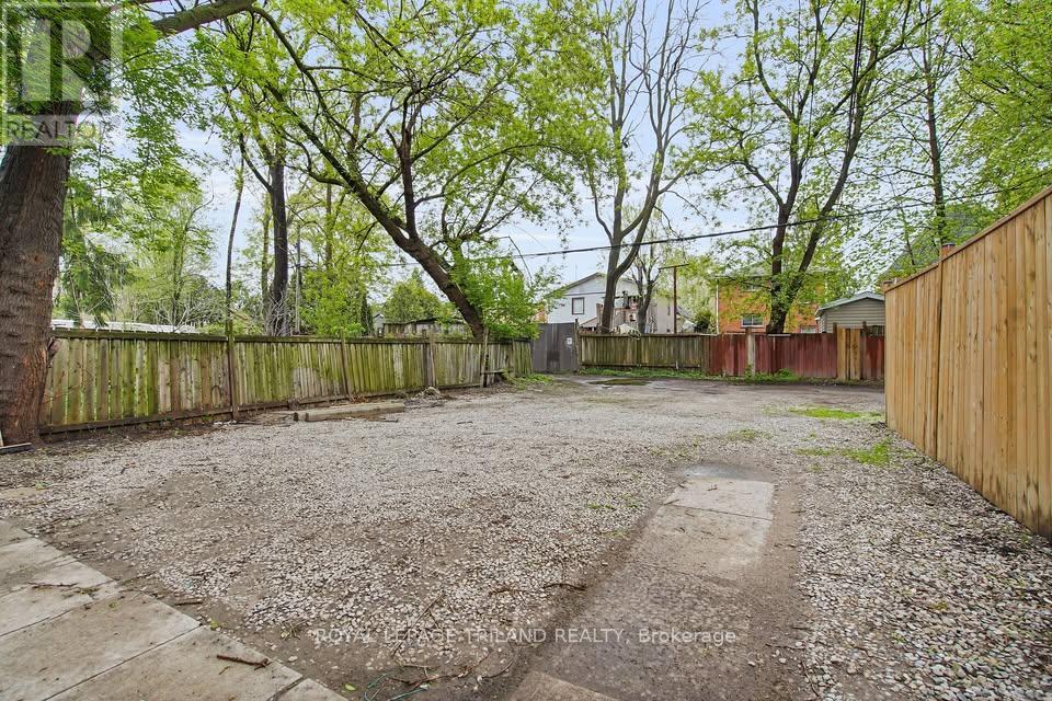 18.5 Adelaide Street S, London South, Ontario  N5Z 3J8 - Photo 36 - X12900736