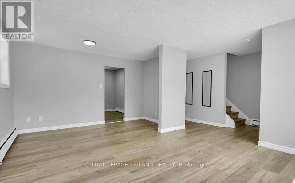 18.5 Adelaide Street S, London South, Ontario  N5Z 3J8 - Photo 4 - X12900736