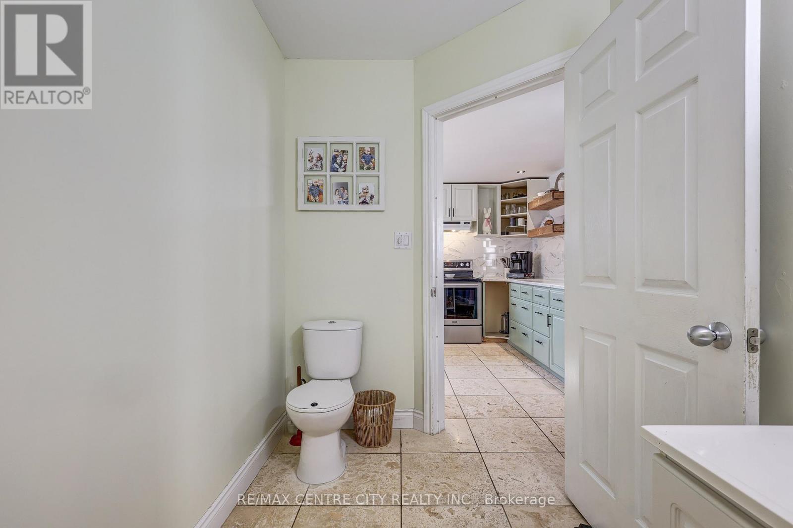 24 St Annes Place, St. Thomas, Ontario  N5R 2W5 - Photo 22 - X12900748