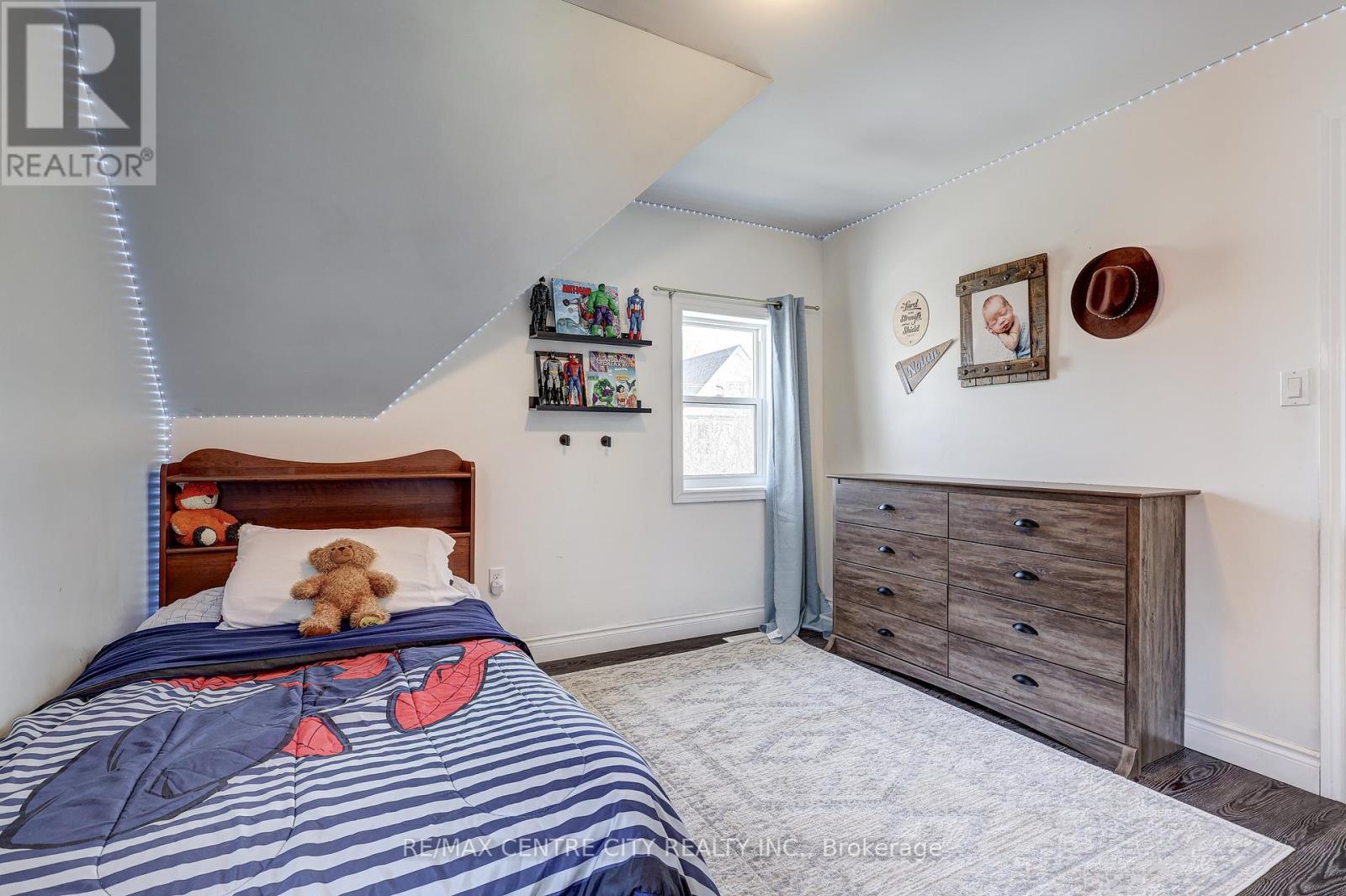 24 St Annes Place, St. Thomas, Ontario  N5R 2W5 - Photo 27 - X12900748