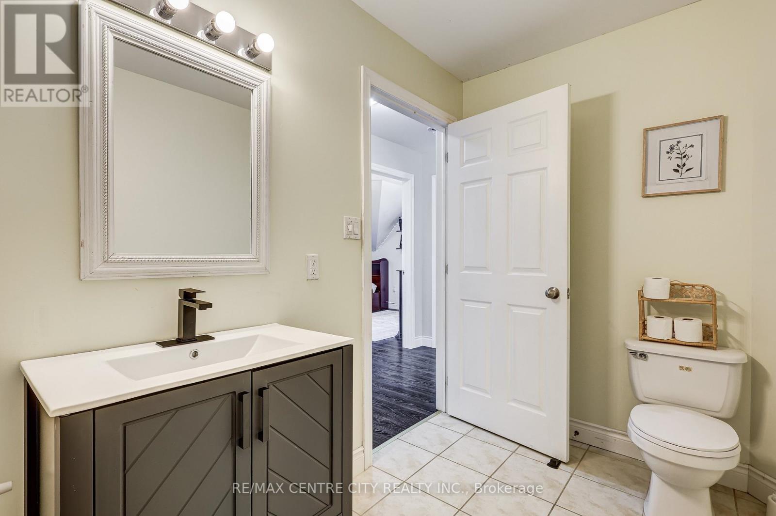 24 St Annes Place, St. Thomas, Ontario  N5R 2W5 - Photo 29 - X12900748