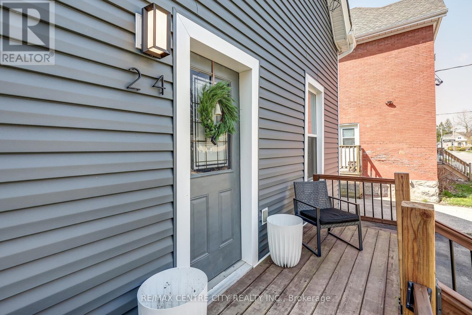 24 St Annes Place, St. Thomas, Ontario  N5R 2W5 - Photo 33 - X12900748