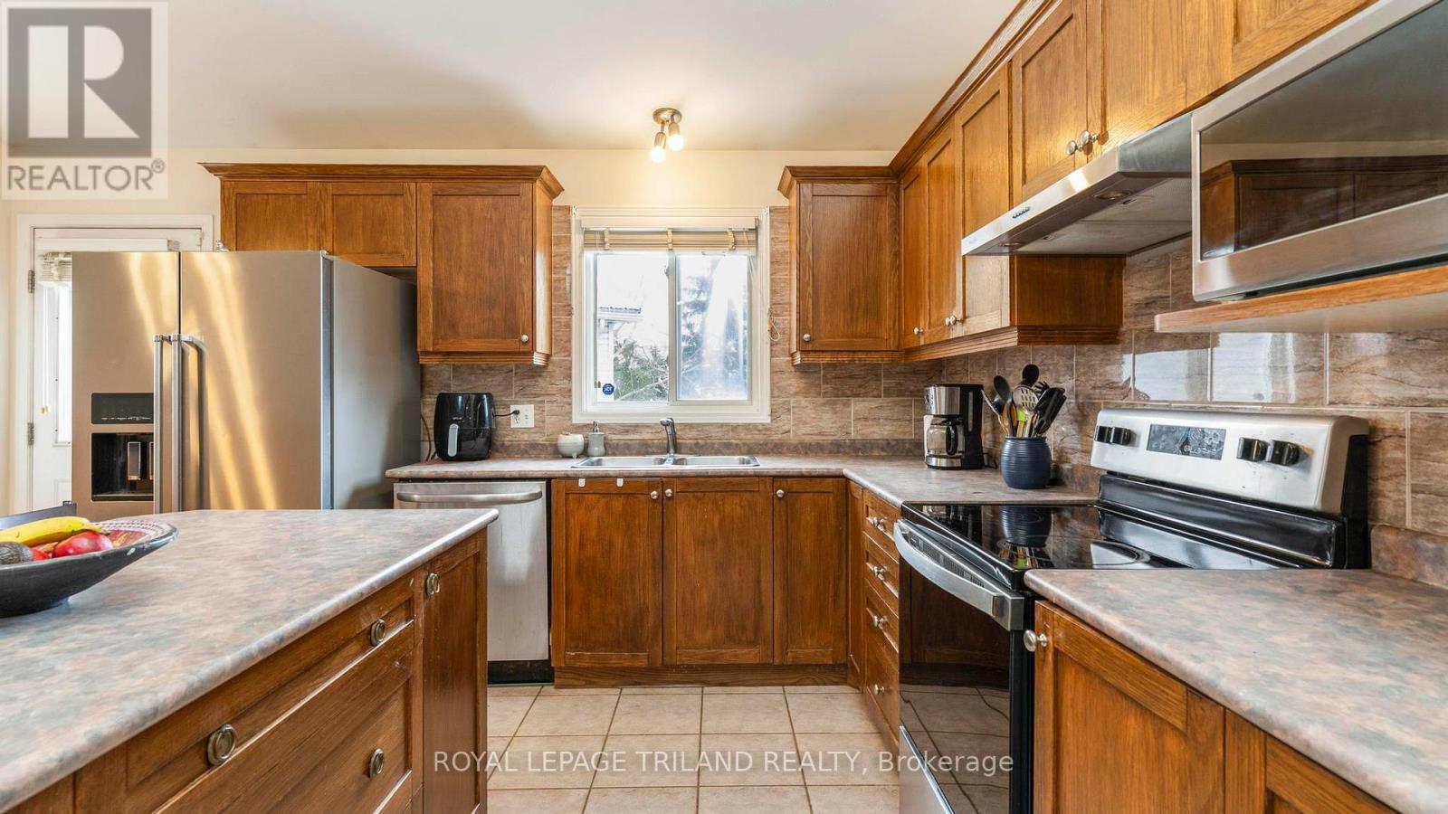 57 Simms Court, London South (South T), Ontario  N5Z 5E7 - Photo 13 - X12900766