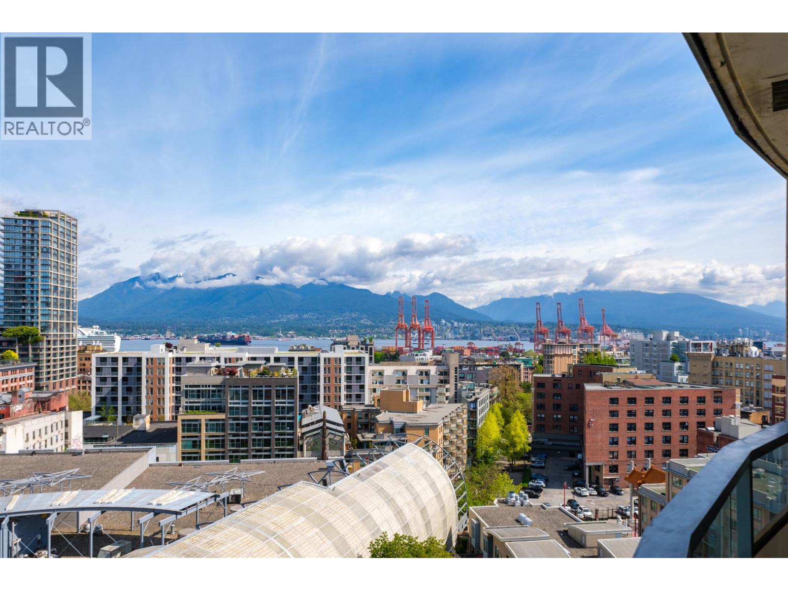 1703 63 KEEFER PLACE, Vancouver, British Columbia