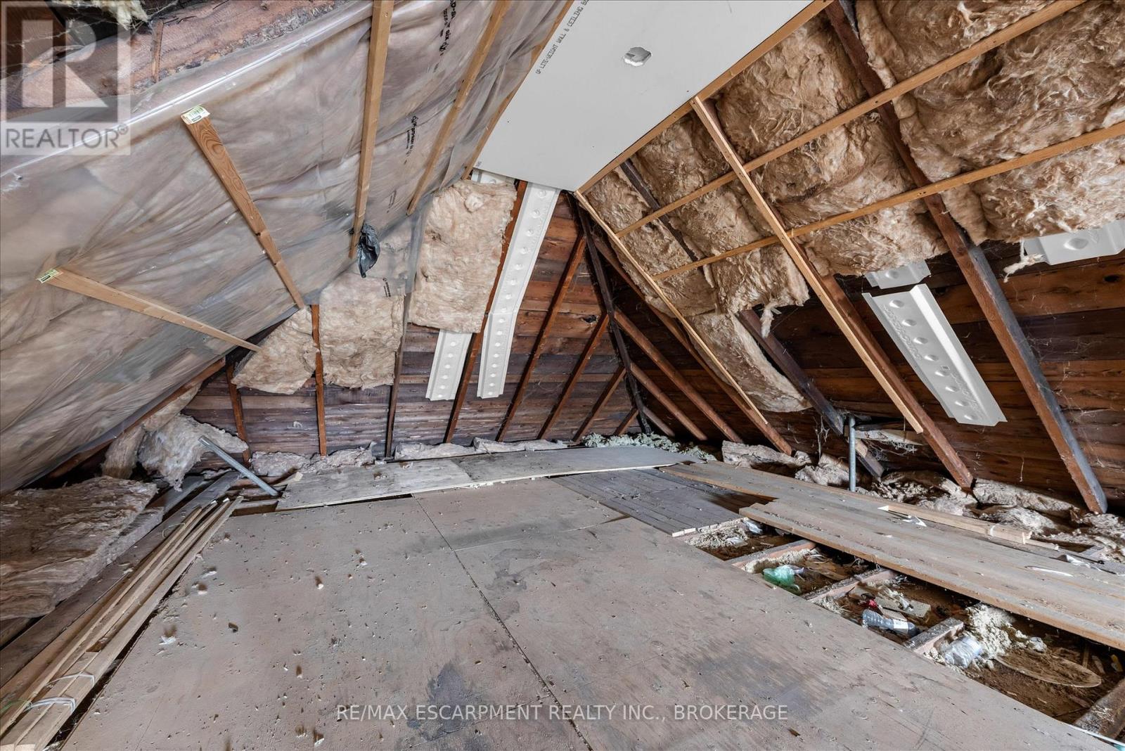 29 Mckinstry Street, Hamilton (Industrial Sector), Ontario  L8L 6C2 - Photo 17 - X12900790