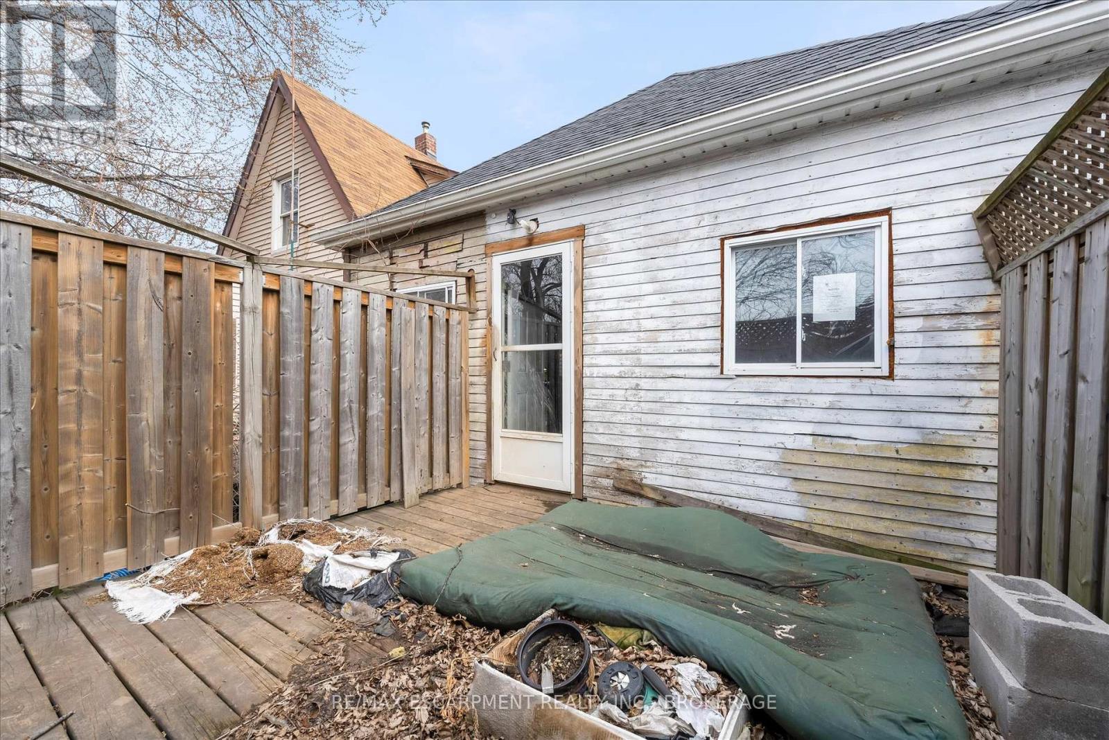 29 Mckinstry Street, Hamilton (Industrial Sector), Ontario  L8L 6C2 - Photo 21 - X12900790