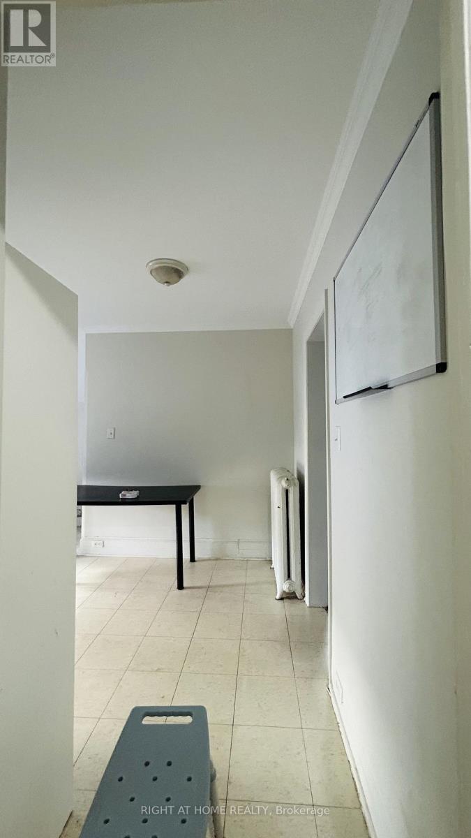 3 - 60 Long Branch Avenue, Toronto, Ontario  M8W 3J2 - Photo 6 - W12655044