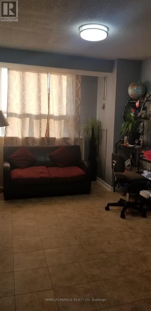 1509 - 45 Silverstone Drive, Toronto, Ontario  M9V 4B1 - Photo 11 - W12893716