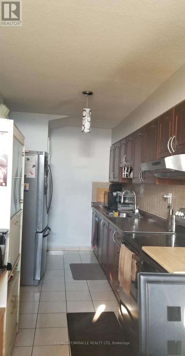 1509 - 45 Silverstone Drive, Toronto, Ontario  M9V 4B1 - Photo 5 - W12893716