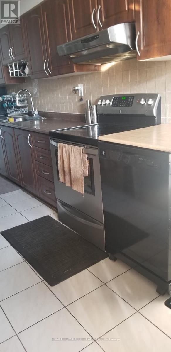 1509 - 45 Silverstone Drive, Toronto, Ontario  M9V 4B1 - Photo 8 - W12893716