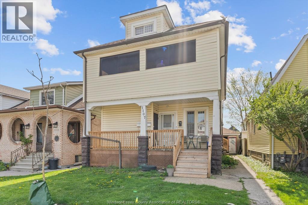 1107 Pierre, Windsor, Ontario  N9A 2L3 - Photo 2 - 26005742