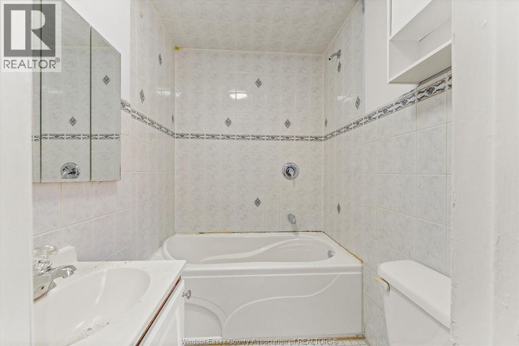 1107 Pierre, Windsor, Ontario  N9A 2L3 - Photo 26 - 26005742