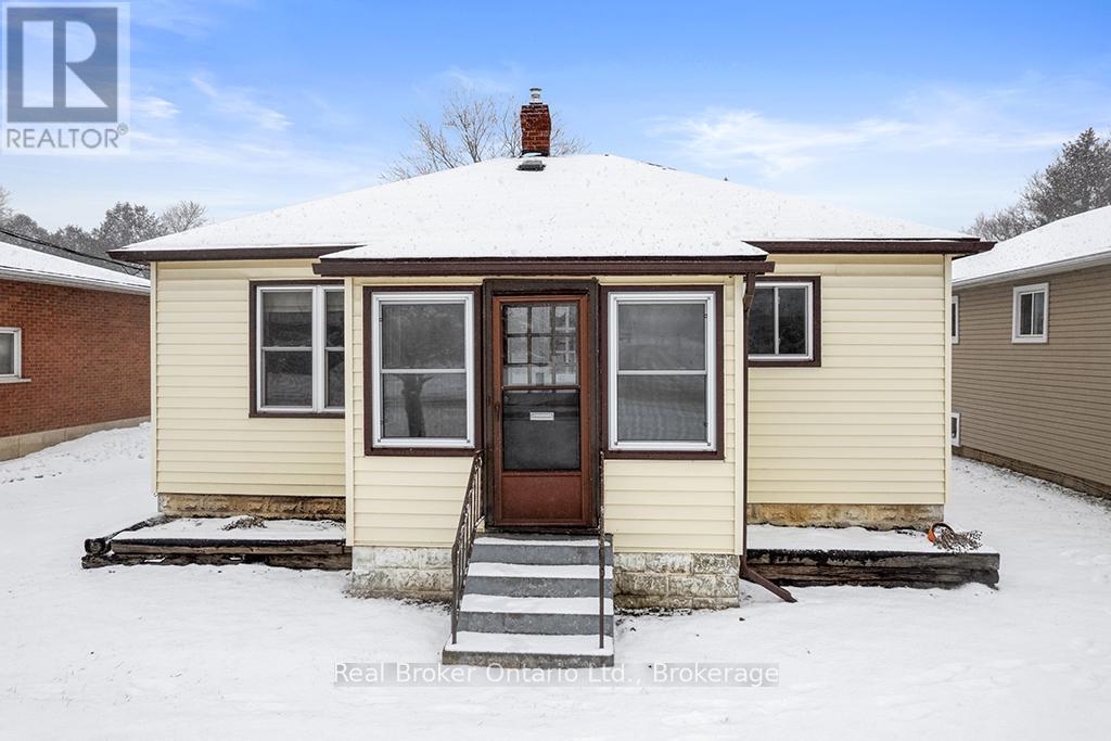 626 13th Avenue, Hanover, Ontario  N4N 2X1 - Photo 5 - X12900814