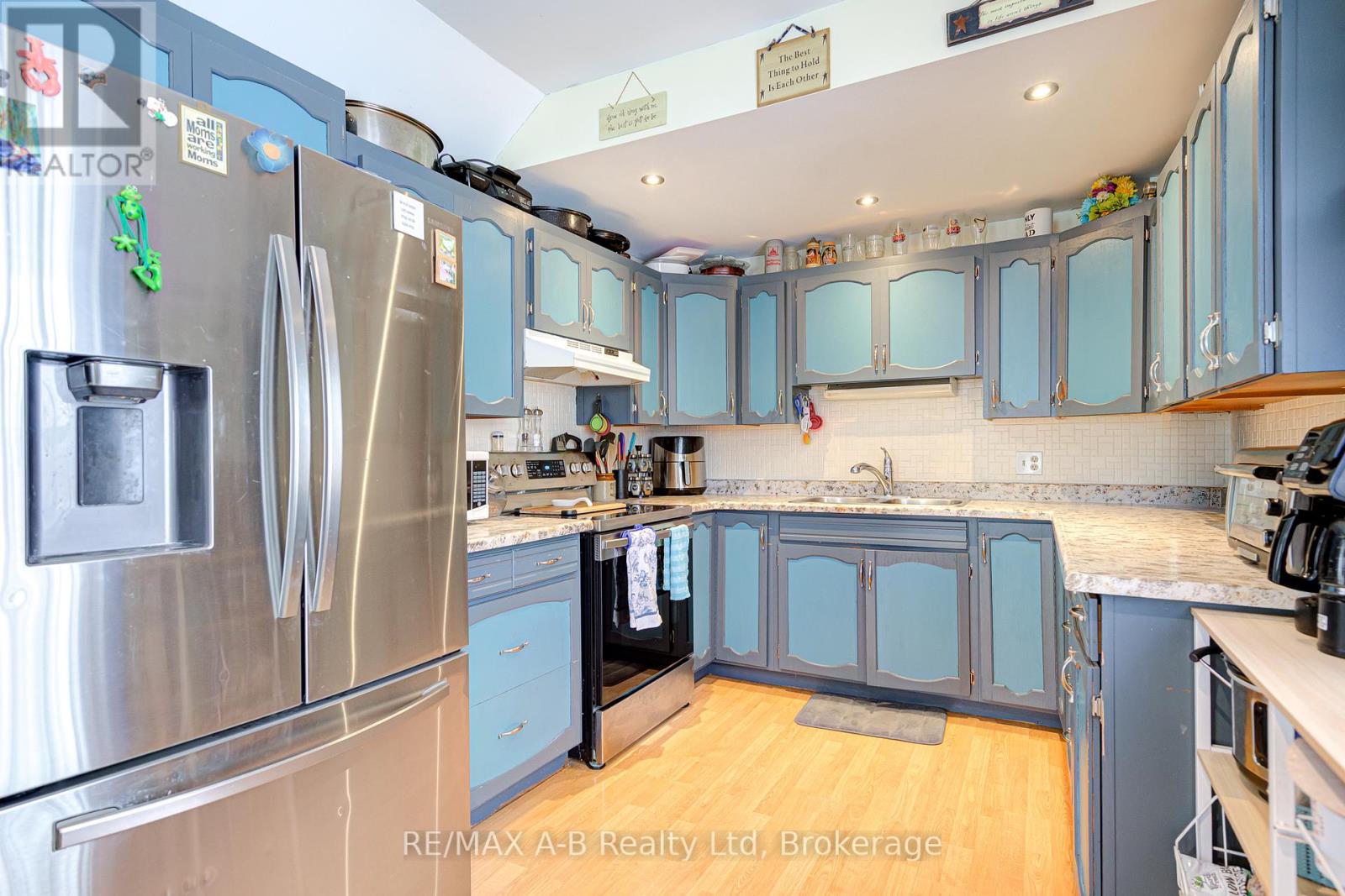 145 St George Street, West Perth, Ontario  N0K 1N0 - Photo 14 - X12900836