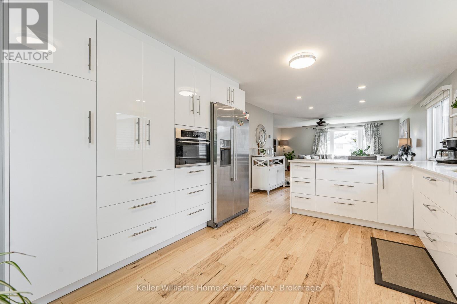 21 Westhill Road, Guelph (Willow West/sugarbush/west Acres), Ontario  N1H 7R8 - Photo 3 - X12900860