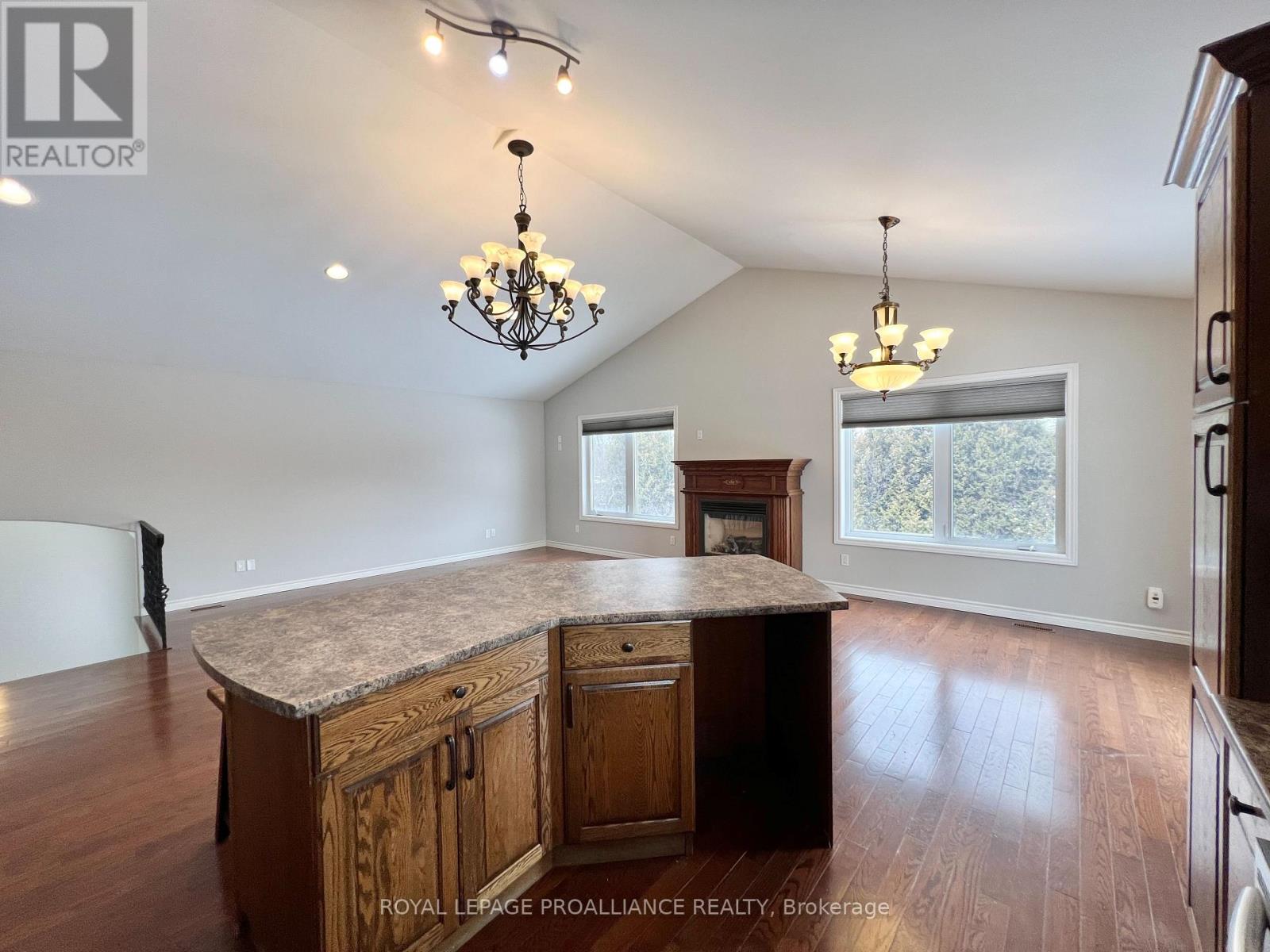 500 Boulton Road, Quinte West, Ontario  K8V 5P7 - Photo 12 - X12900760