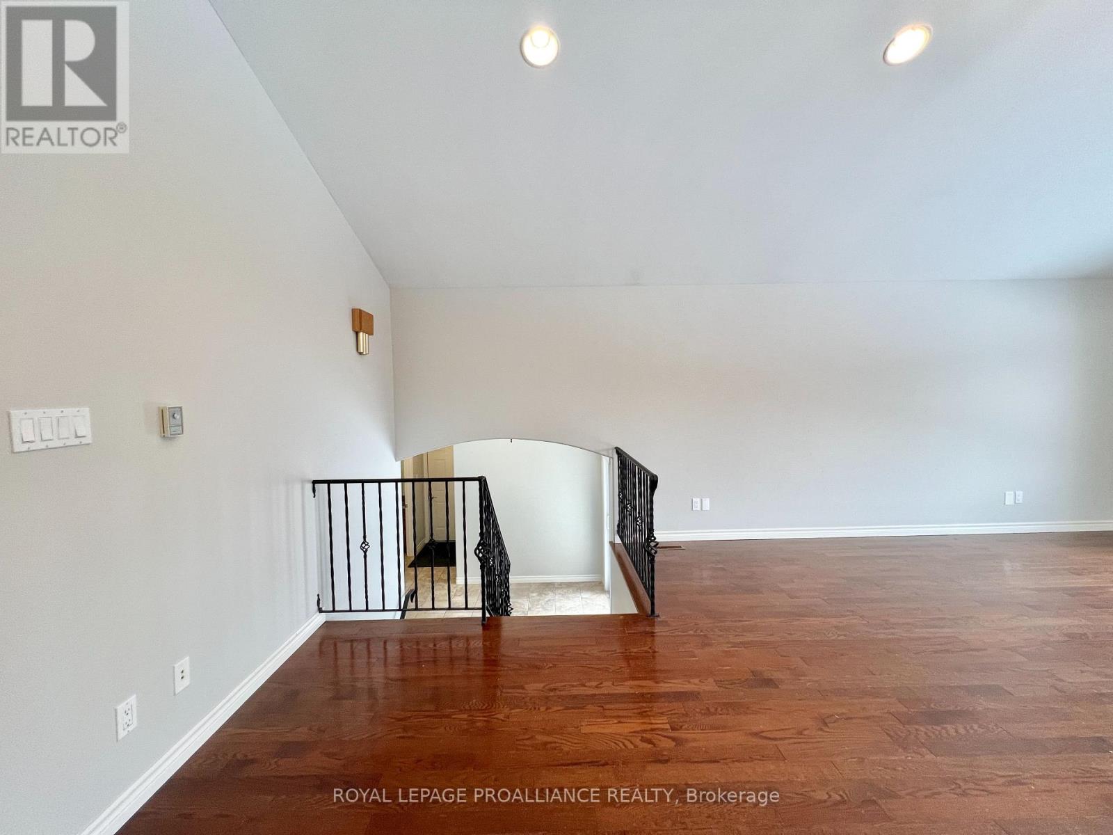 500 Boulton Road, Quinte West, Ontario  K8V 5P7 - Photo 5 - X12900760