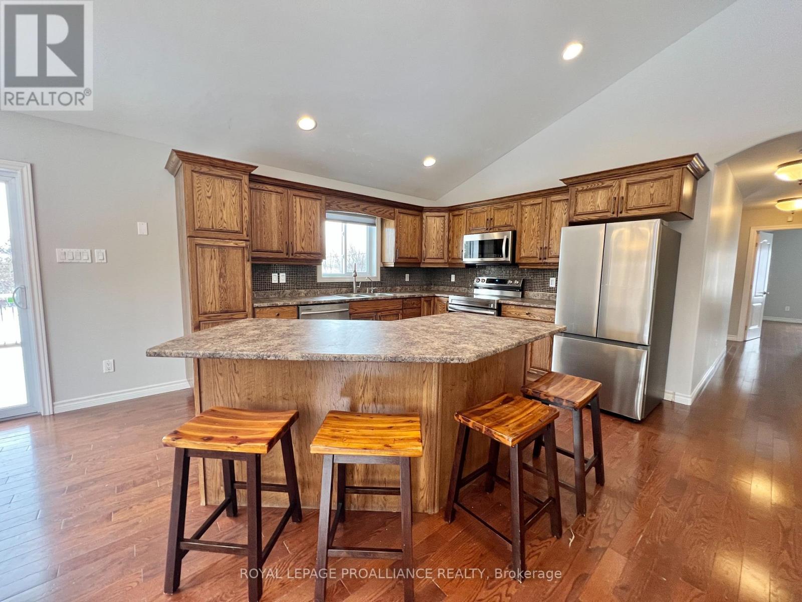 500 Boulton Road, Quinte West, Ontario  K8V 5P7 - Photo 9 - X12900760