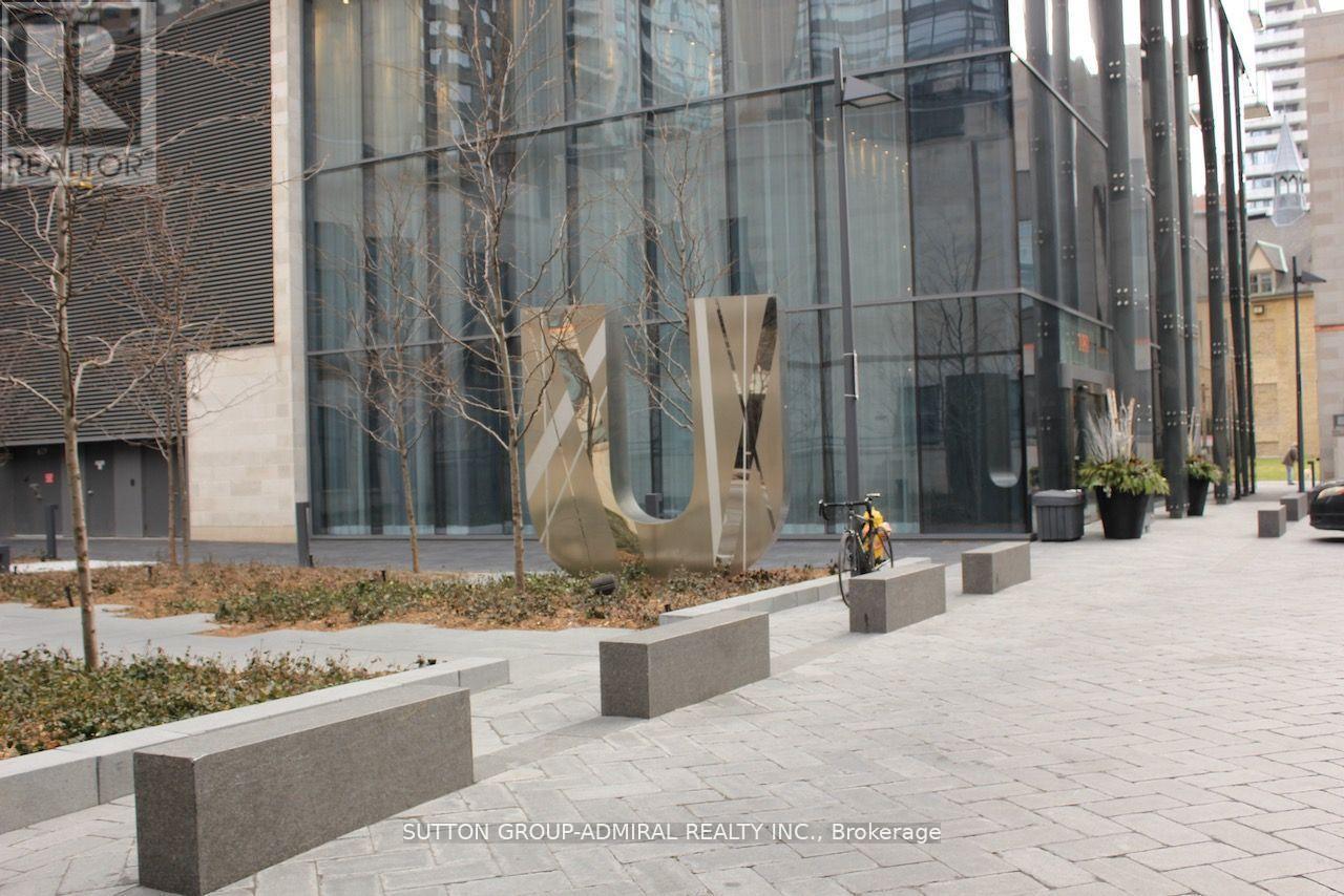 4009 - 1080 Bay Street, Toronto, Ontario  M5S 0A6 - Photo 2 - C12900728