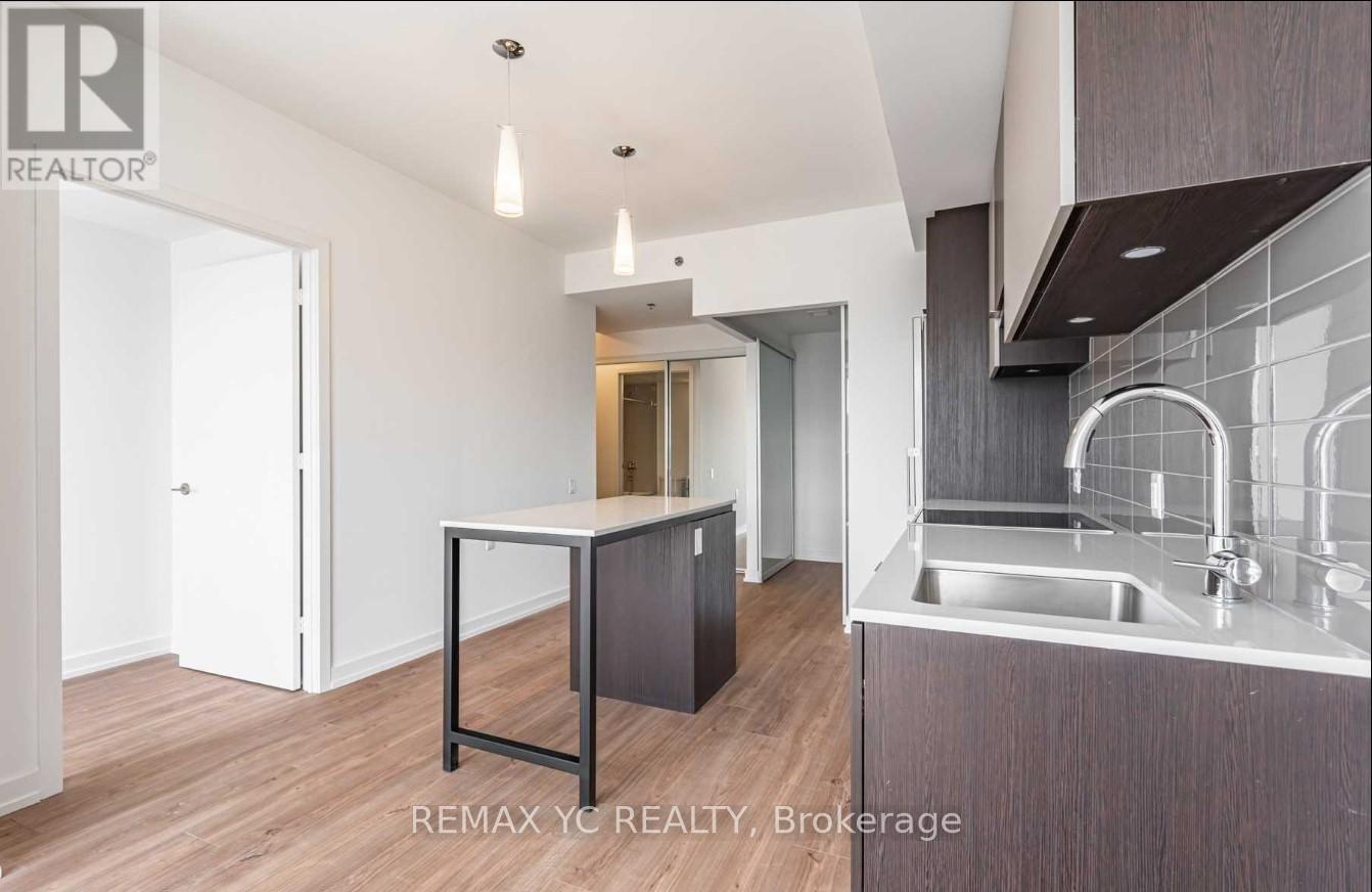 2601 - 203 College Street, Toronto, Ontario  M5T 1P9 - Photo 2 - C12900732