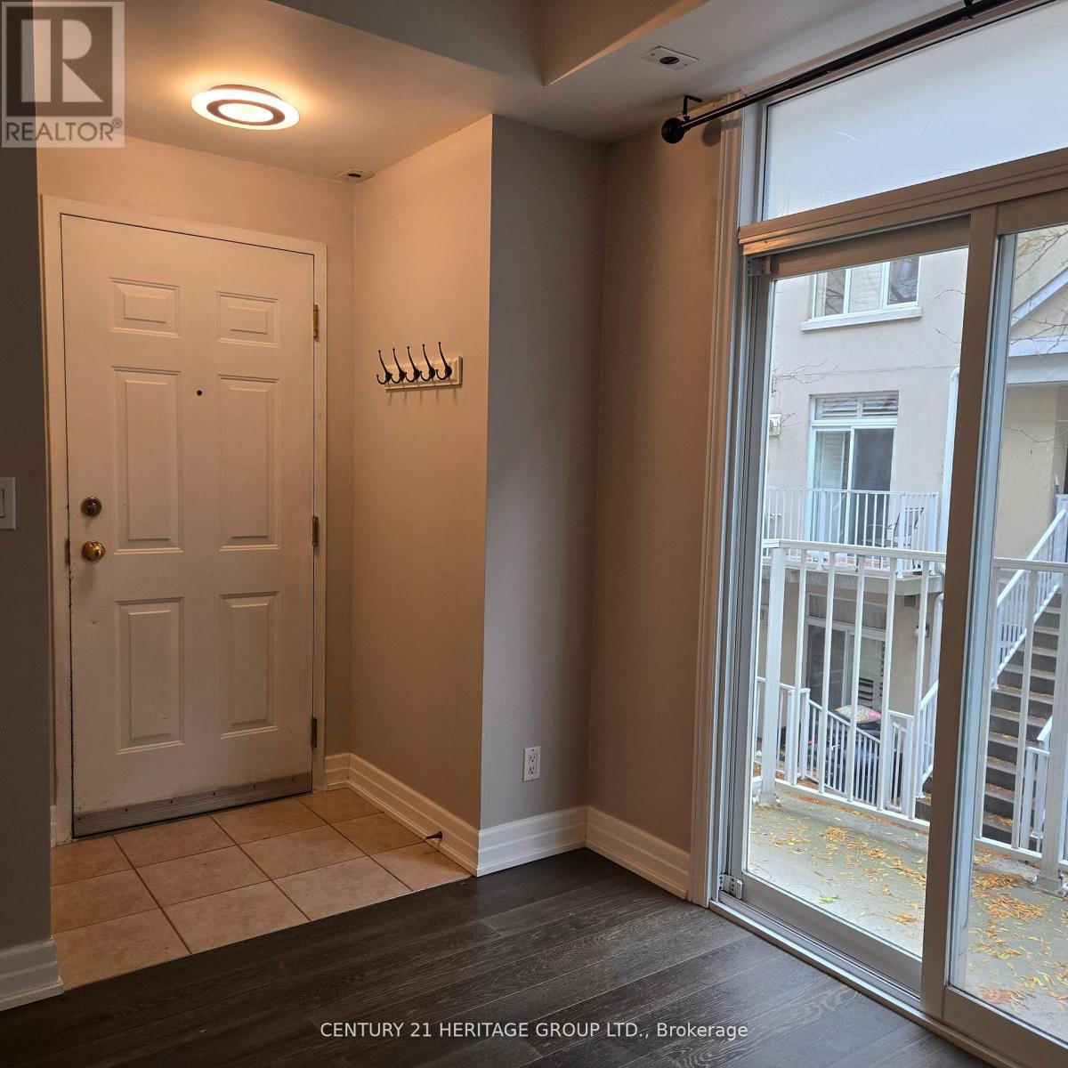 239 - 28 Stadium Road, Toronto, Ontario  L4B 0C6 - Photo 4 - C12900754