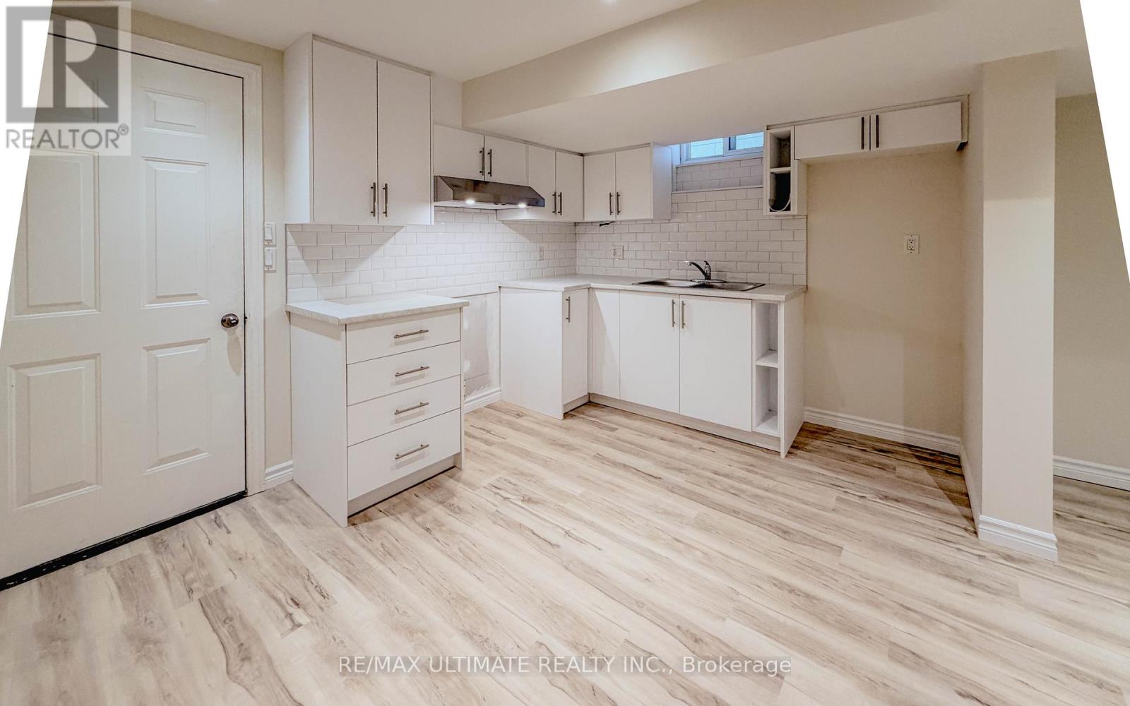 LOWER - 403 WINONA DRIVE, Toronto, Ontario