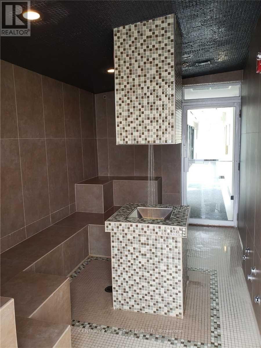 810 - 3018 Yonge Street, Toronto, Ontario  M4N 0A5 - Photo 18 - C12900826