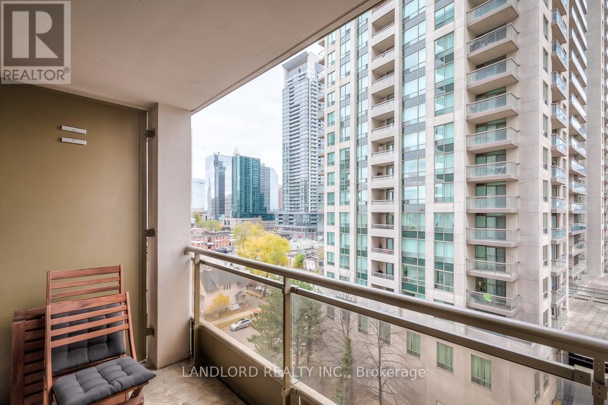 801 - 256 Doris Avenue, Toronto (Willowdale East), Ontario  M2N 6X8 - Photo 13 - C12900838