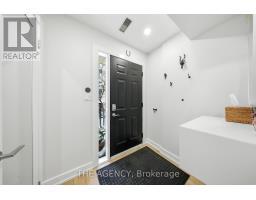 26 - 208 NIAGARA STREET, Toronto, Ontario