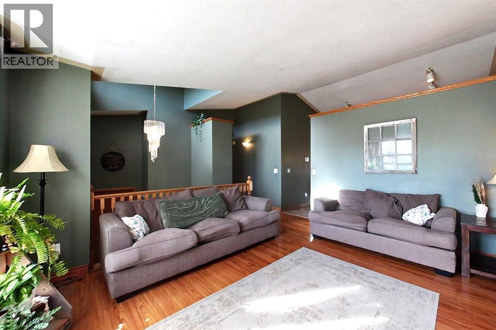 720 9 Street Sw, Slave Lake, Alberta  T0G 2A4 - Photo 4 - A2259417