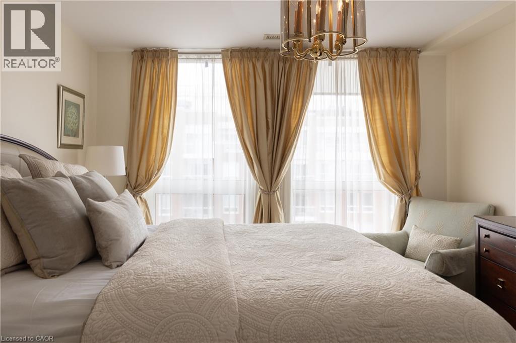 50 Old Mill Road Unit# Ph8, Oakville, Ontario  L6J 7W1 - Photo 13 - 40800615