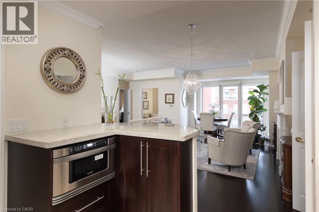 50 Old Mill Road Unit# Ph8, Oakville, Ontario  L6J 7W1 - Photo 10 - 40800615