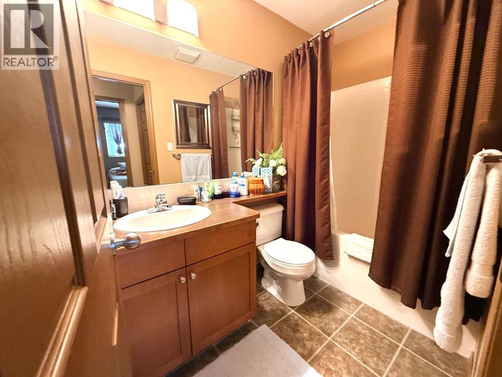 493 Squamish Lane W, Lethbridge, Alberta  T1K 7W7 - Photo 8 - A2290493