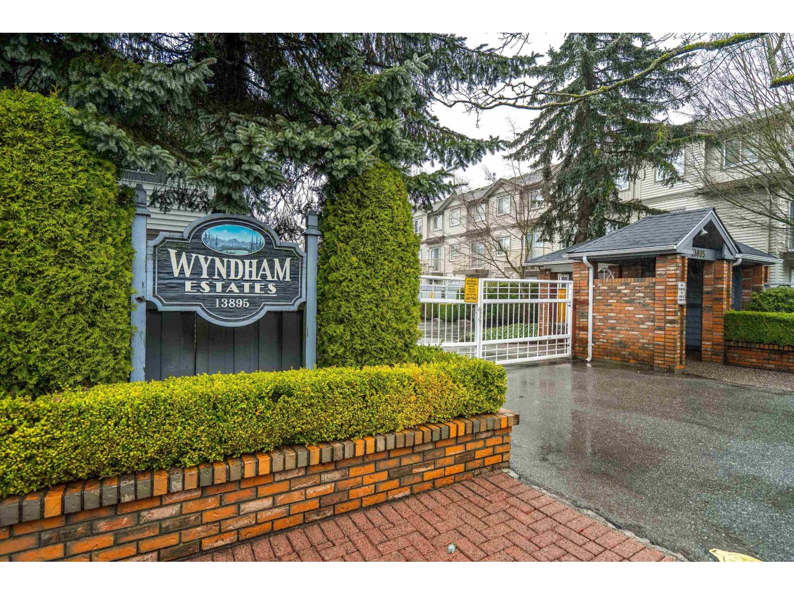 216 13895 102 Avenue, Surrey, British Columbia  V3T 1P2 - Photo 1 - R3100522
