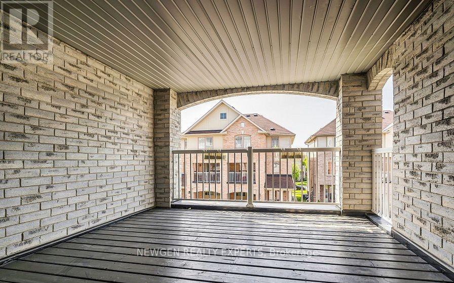 527 Rossland Road E, Ajax (Central West), Ontario  L1T 4S1 - Photo 12 - E12900856