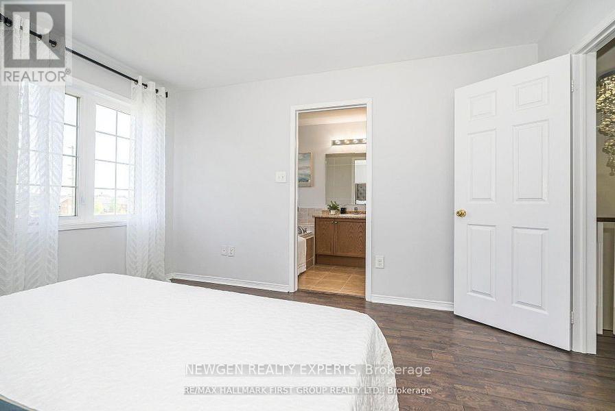 527 Rossland Road E, Ajax (Central West), Ontario  L1T 4S1 - Photo 13 - E12900856