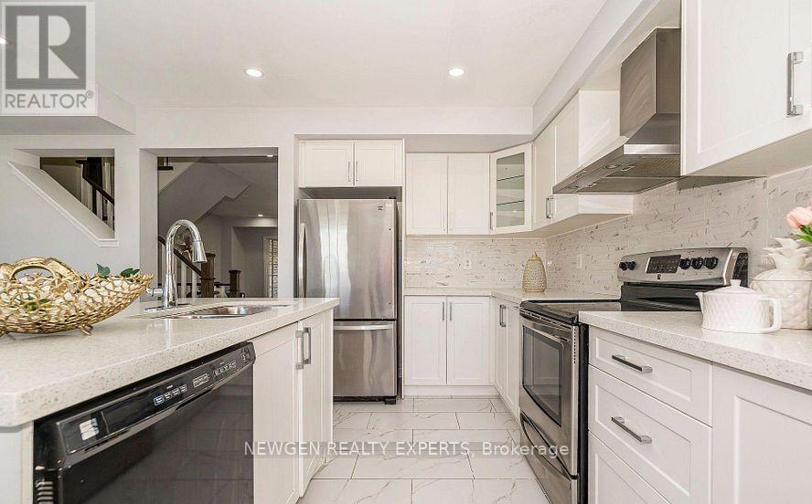 527 Rossland Road E, Ajax (Central West), Ontario  L1T 4S1 - Photo 6 - E12900856