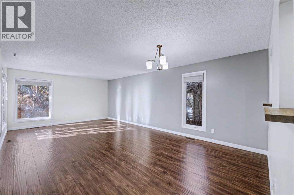 188 Bernard Drive Nw, Calgary, Alberta  T3K 2B7 - Photo 9 - A2287043