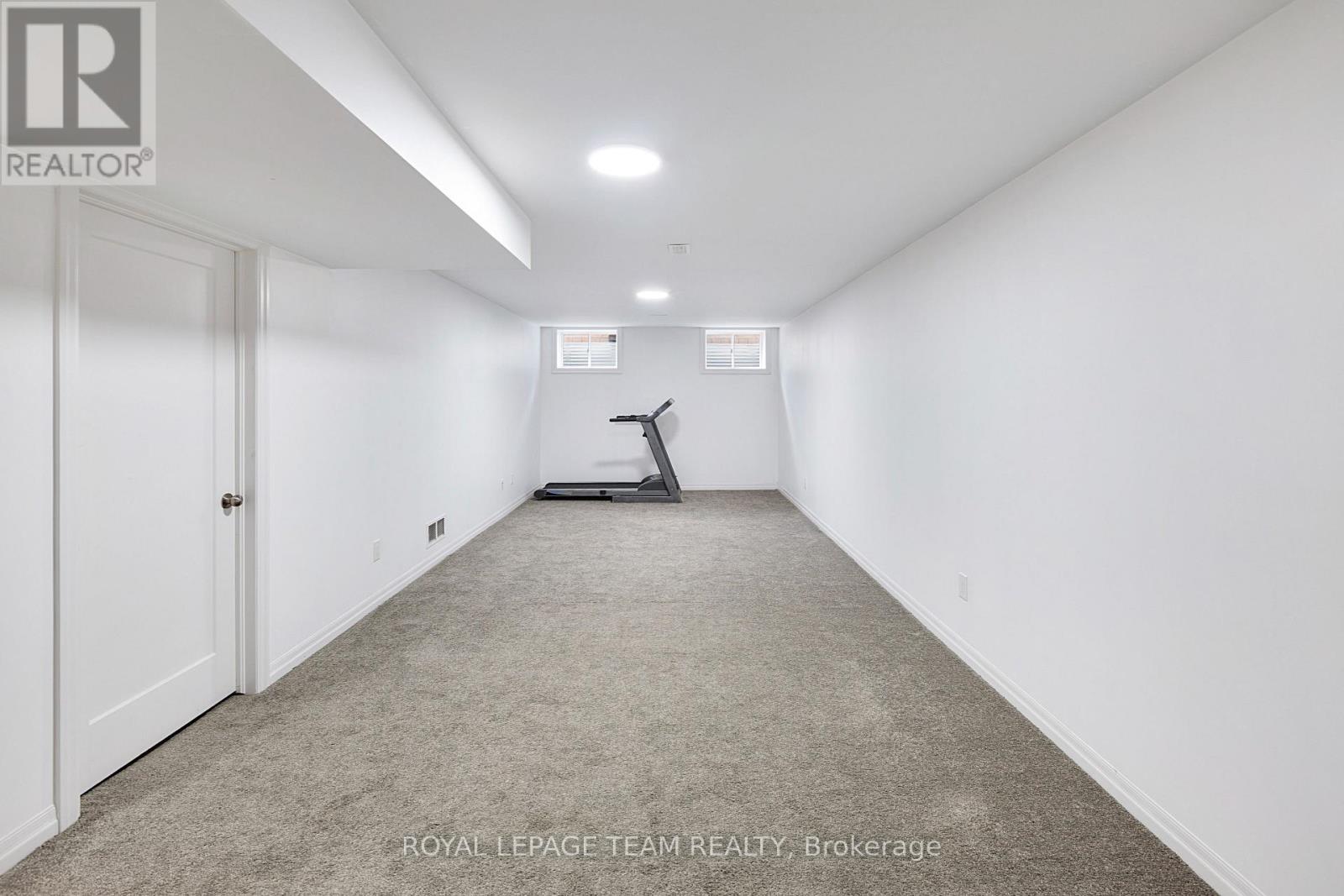 258 Gossamer Street, Ottawa, Ontario  K1W 0B2 - Photo 15 - X12900840