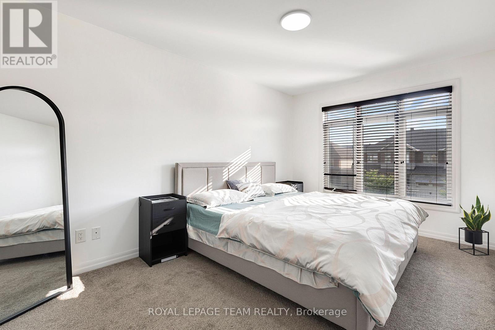 258 Gossamer Street, Ottawa, Ontario  K1W 0B2 - Photo 23 - X12900840