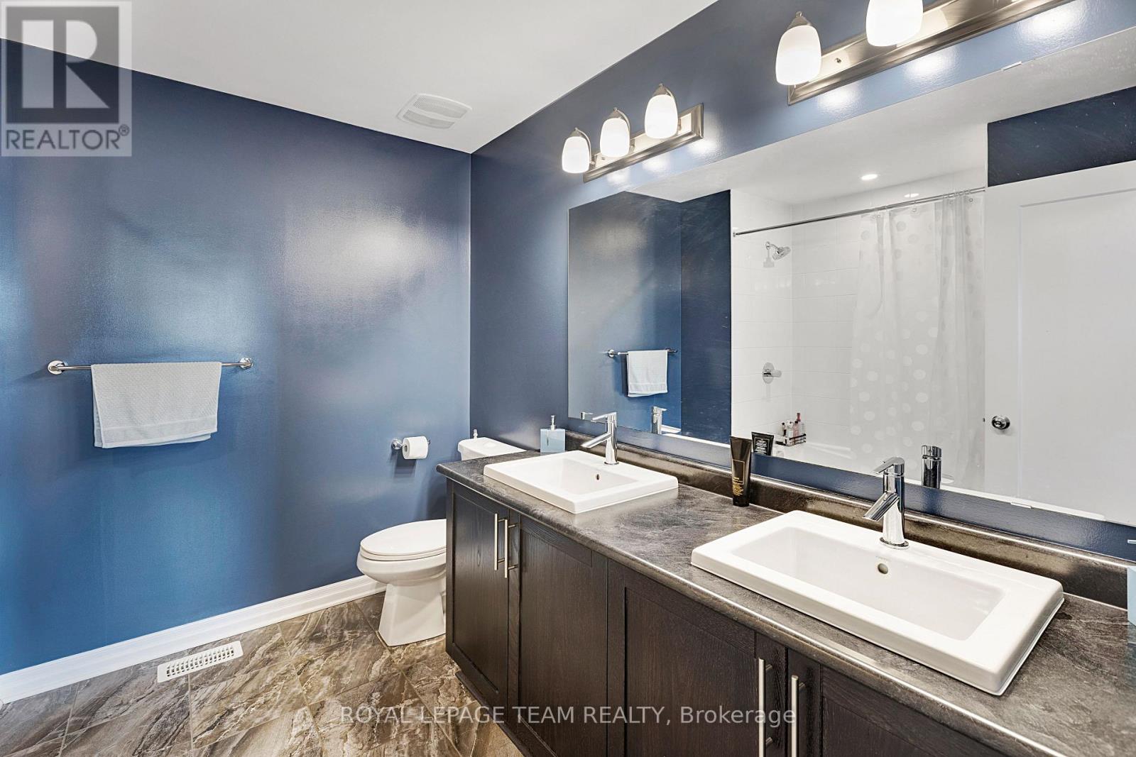 258 Gossamer Street, Ottawa, Ontario  K1W 0B2 - Photo 25 - X12900840