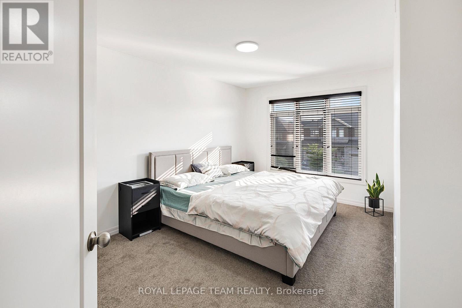 258 Gossamer Street, Ottawa, Ontario  K1W 0B2 - Photo 35 - X12900840