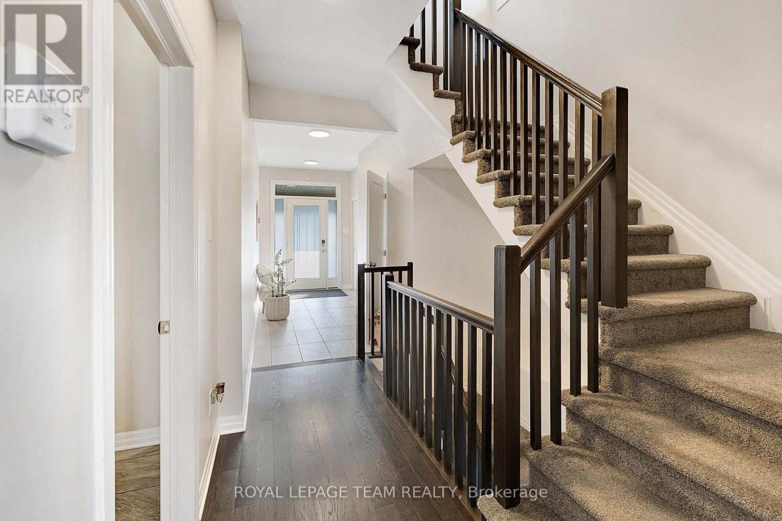 258 Gossamer Street, Ottawa, Ontario  K1W 0B2 - Photo 37 - X12900840