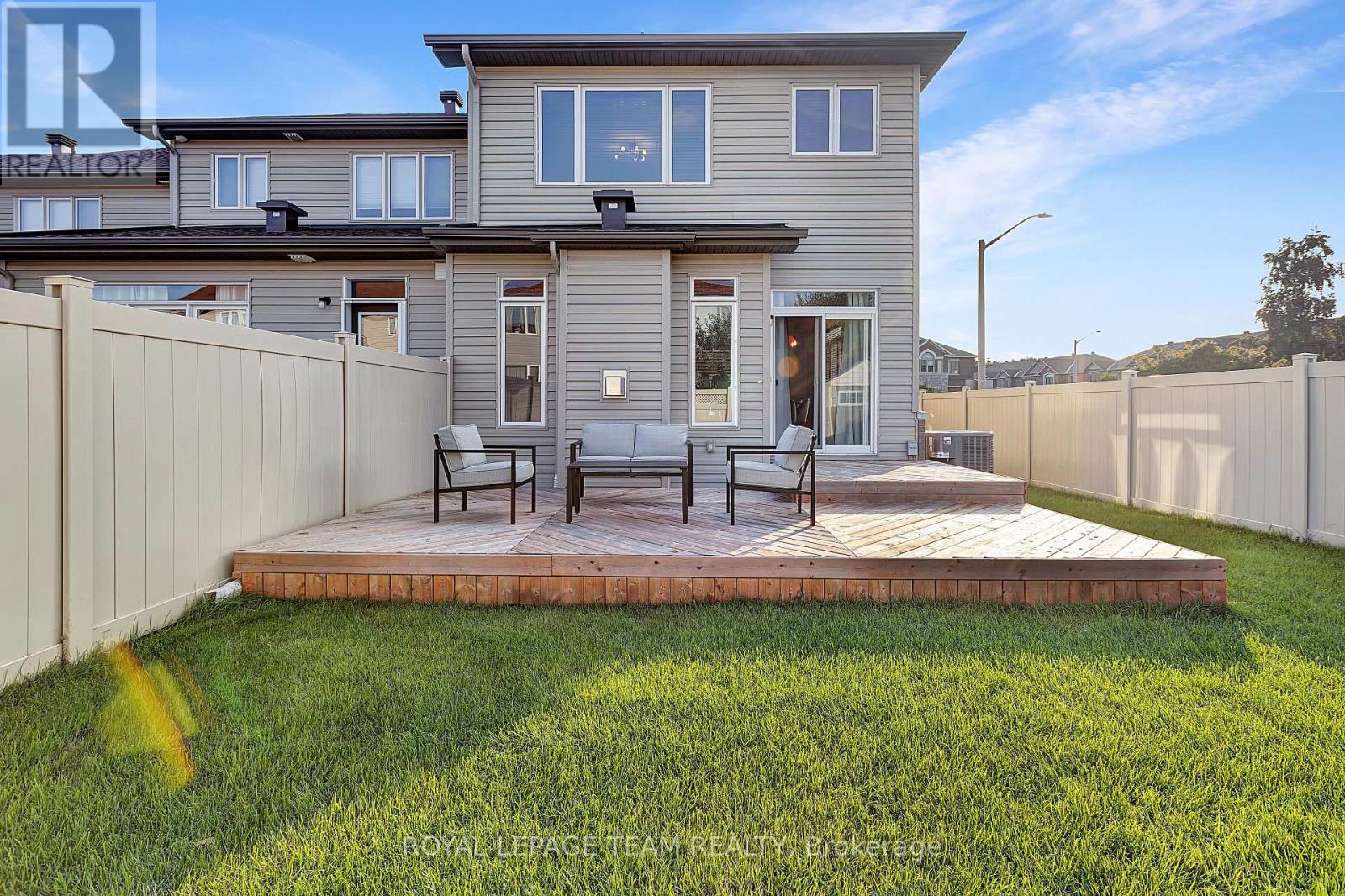 258 Gossamer Street, Ottawa, Ontario  K1W 0B2 - Photo 38 - X12900840