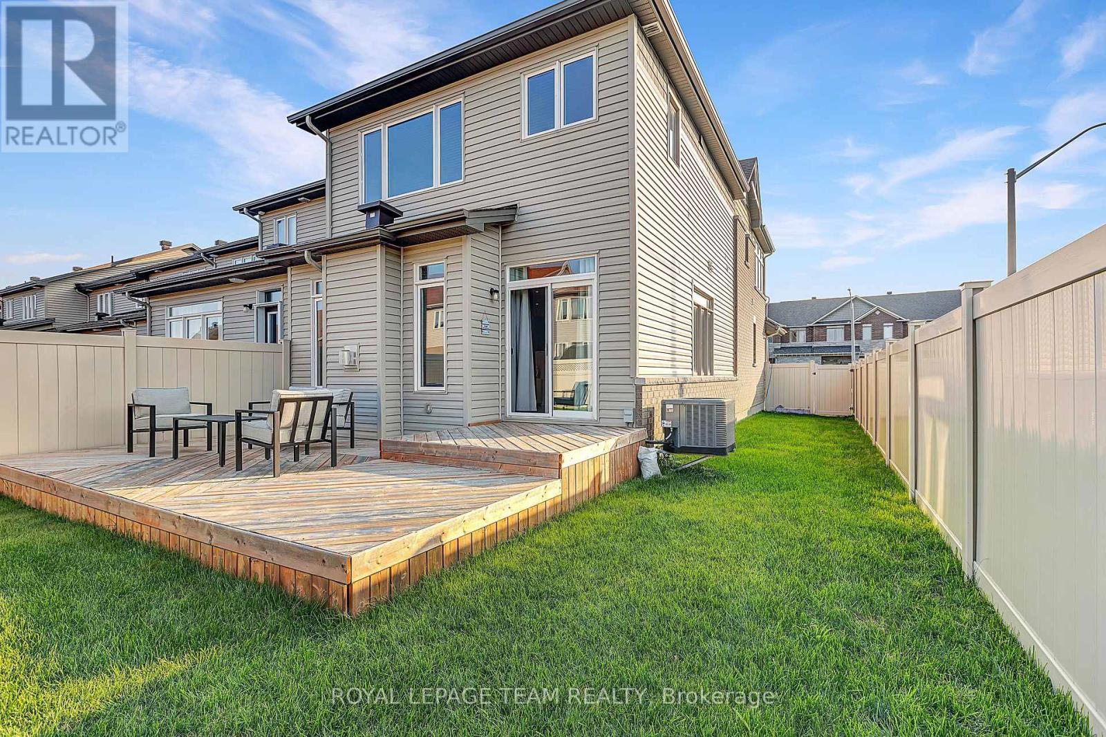 258 Gossamer Street, Ottawa, Ontario  K1W 0B2 - Photo 39 - X12900840