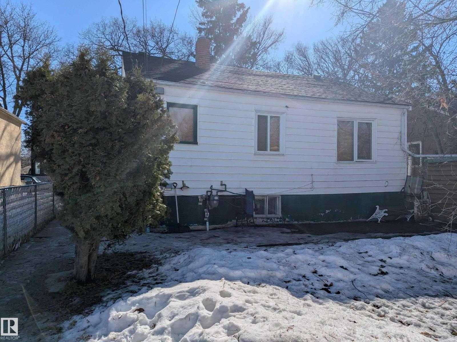 10960 74 Av Nw, Edmonton, Alberta  T6G 0E6 - Photo 3 - E4478086