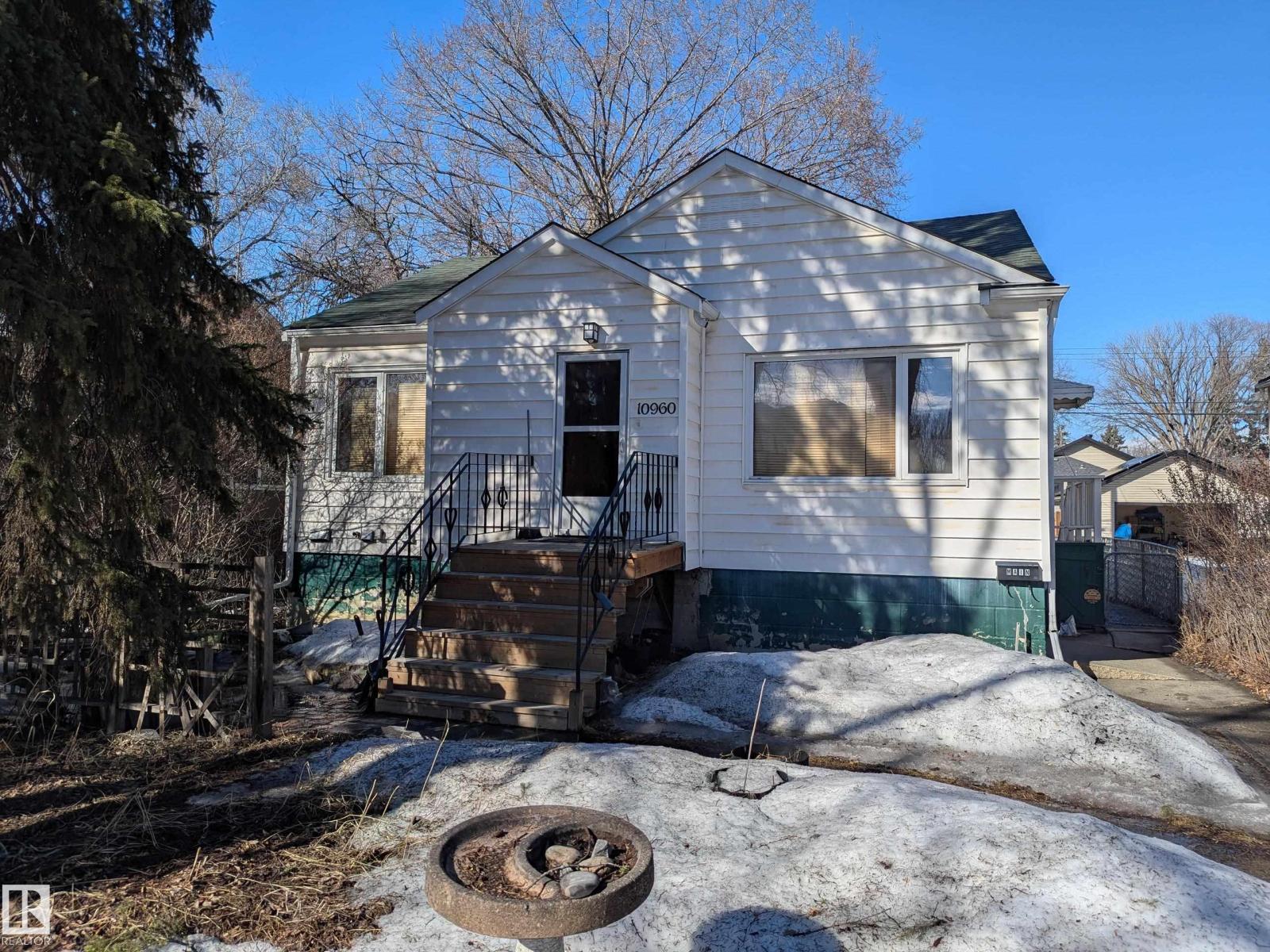 10960 74 AV NW, Edmonton, Alberta