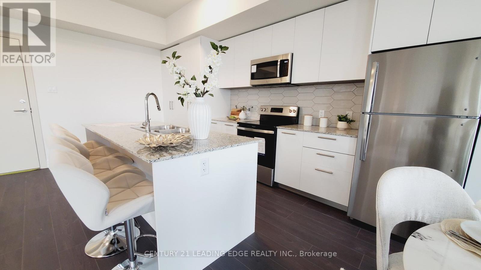 Ph39 - 101 Cathedral High Street, Markham, Ontario L8C 0P1 - Photo 5 - N12900680