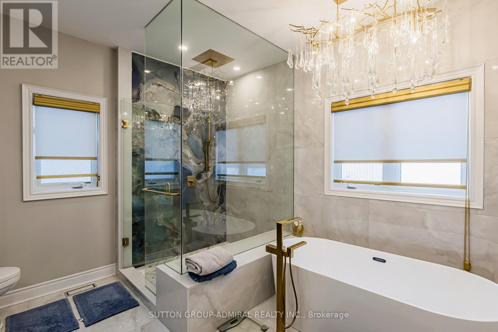 37 Cedarpoint Court, Vaughan, Ontario  L6A 4P7 - Photo 35 - N12900786