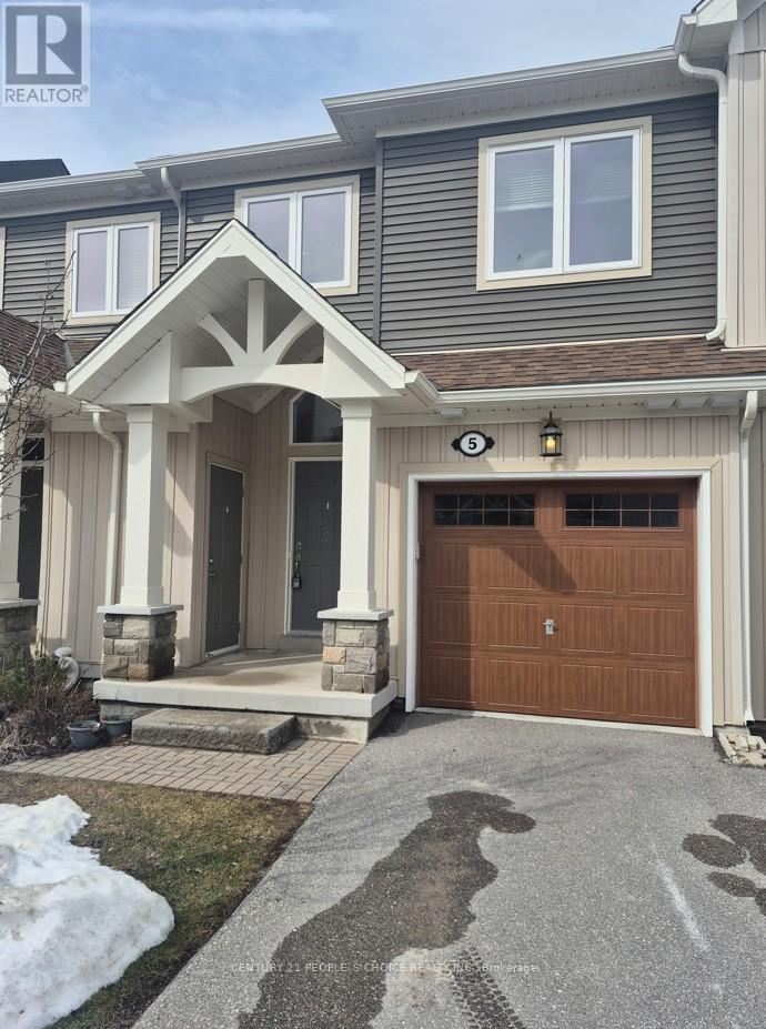 5 Gregory Avenue, Collingwood, Ontario  L9Y 0Z5 - Photo 2 - S12900818